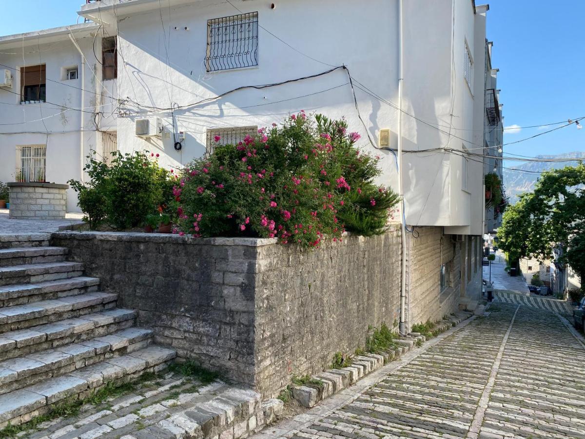 Ballo Apartments Gjirokastër Extérieur photo